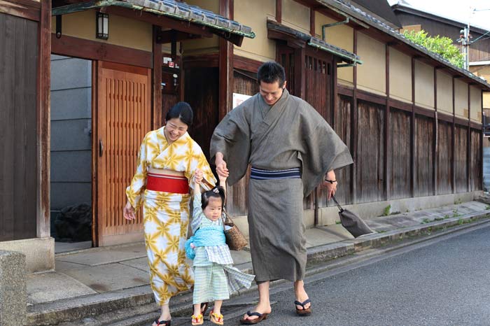 親子で浴衣を楽しむ