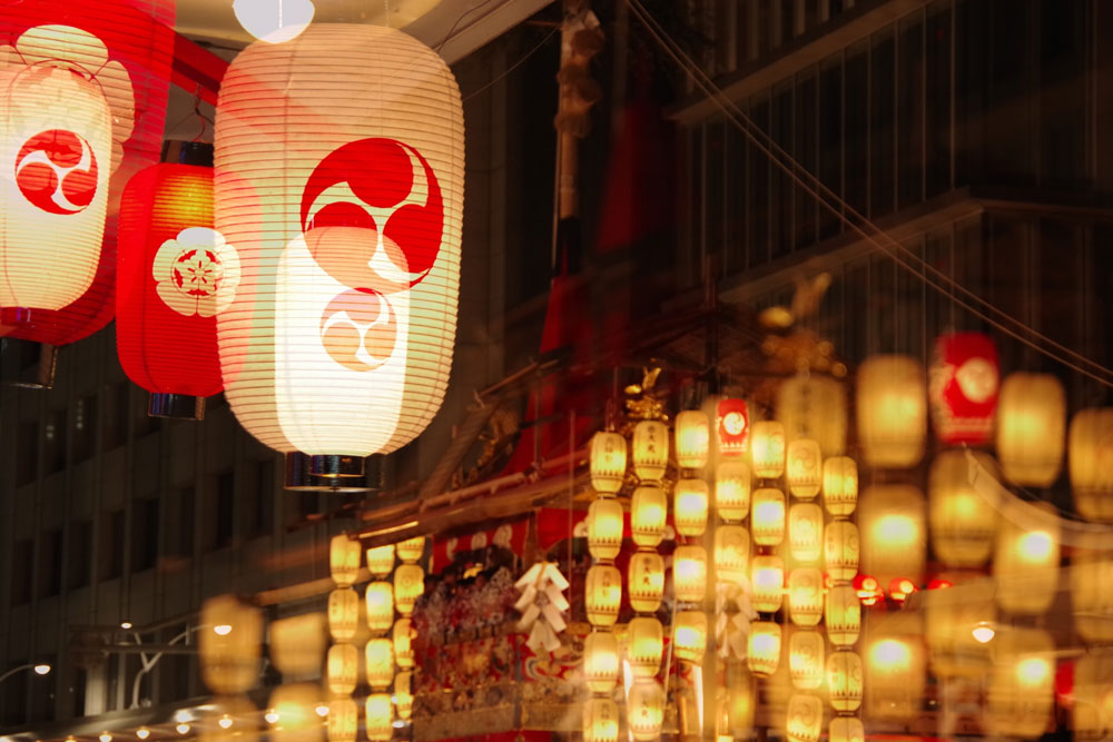 祇園祭りに夏の男着物を着てお出かけしませんか